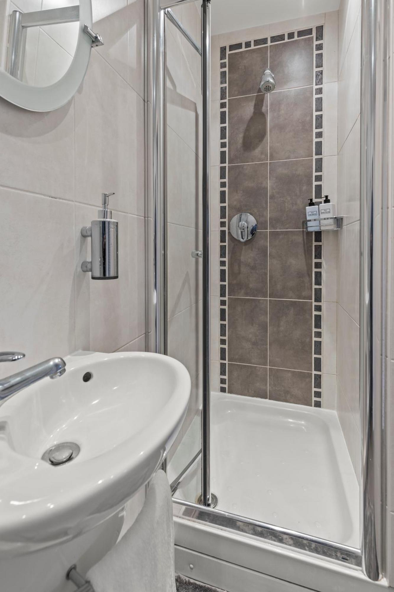 Cosy Flat In London Apartment Ealing